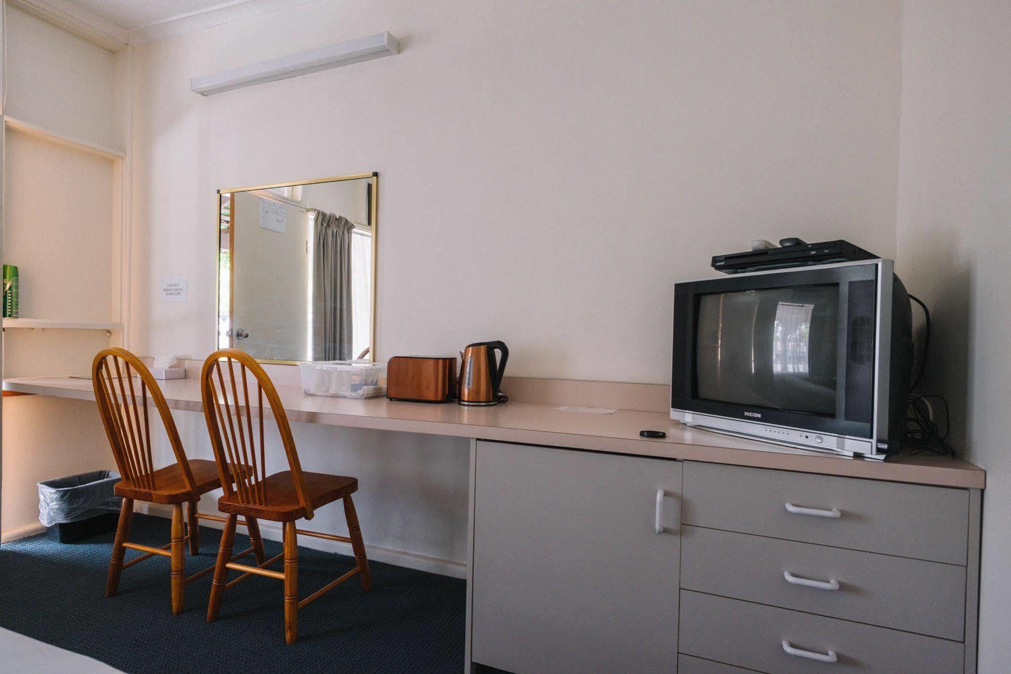 Stawell'S London Motor Inn Exteriér fotografie
