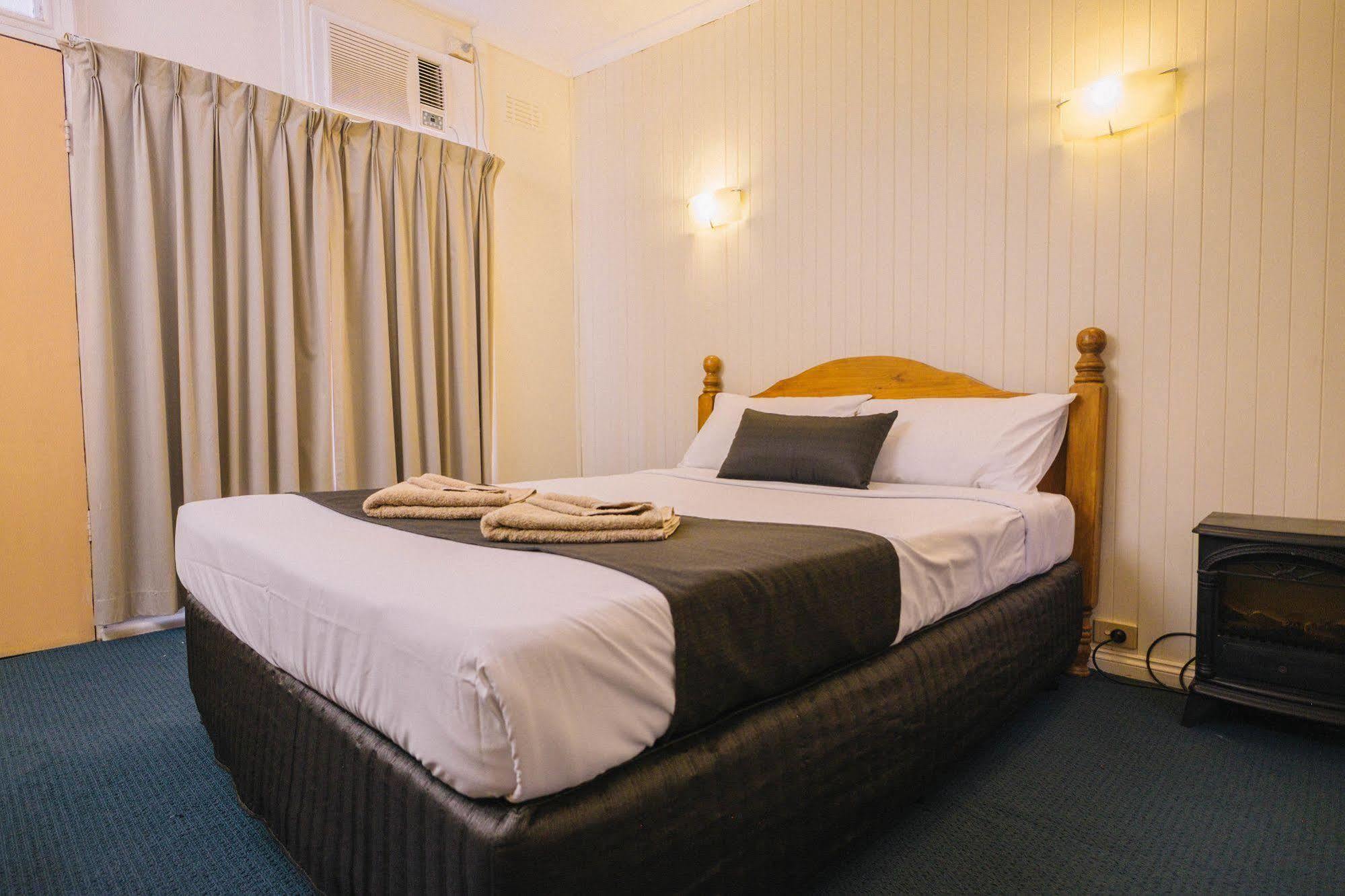 Stawell'S London Motor Inn Exteriér fotografie